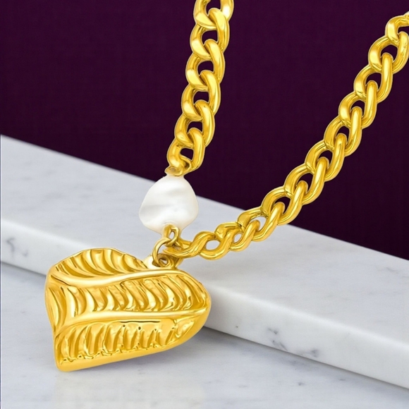 Cuban Chain Trendy Necklace Pearl Accent 18K Gold-Plated Stainless Steel - Picture 5 of 11